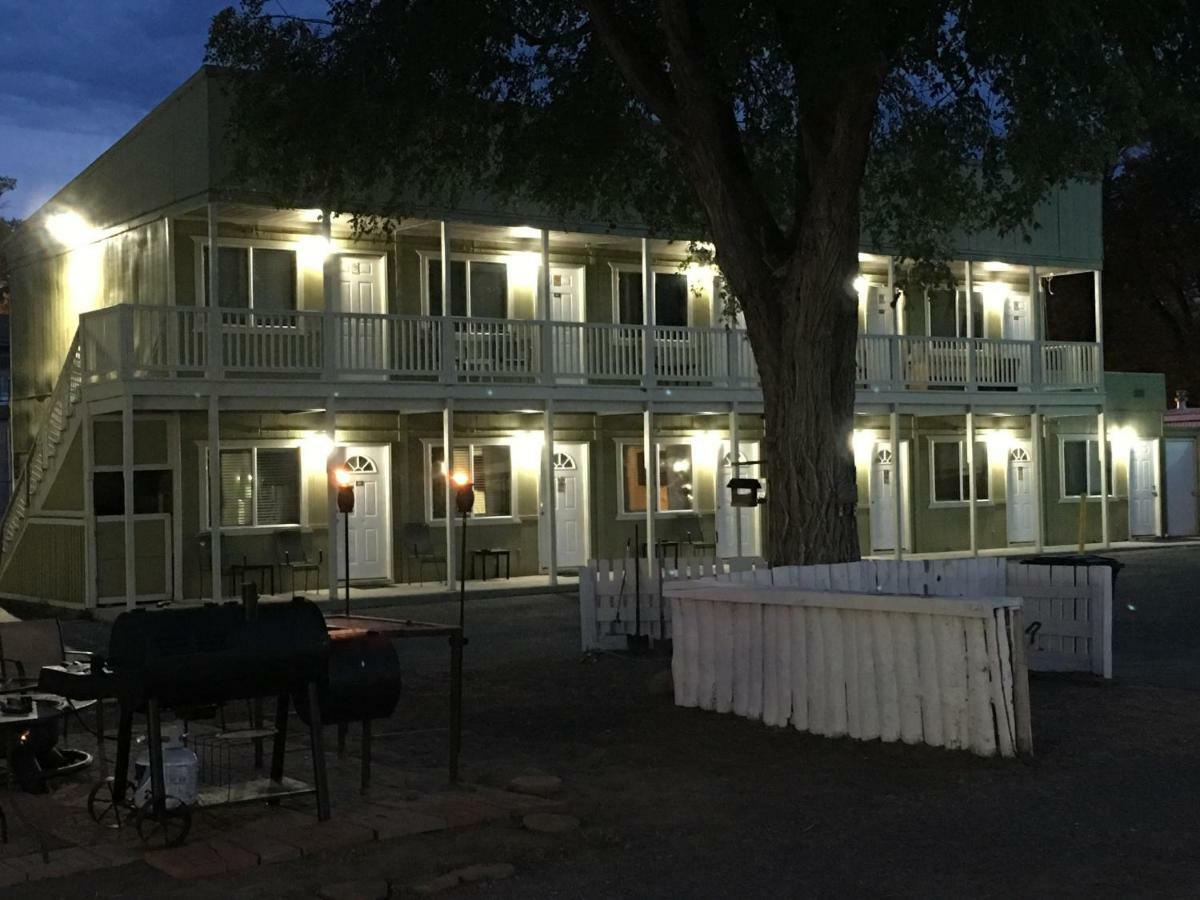 The Ol' Wyoming Motel Riverton Eksteriør billede