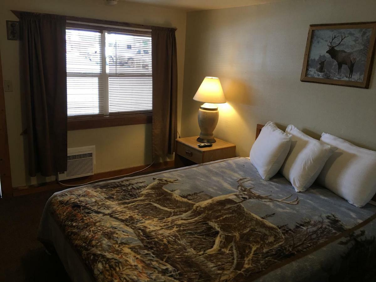 The Ol' Wyoming Motel Riverton Eksteriør billede